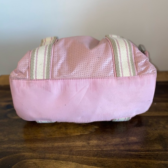 Wilson’s Leather Maxima Pink Purse - Picture 4 of 5